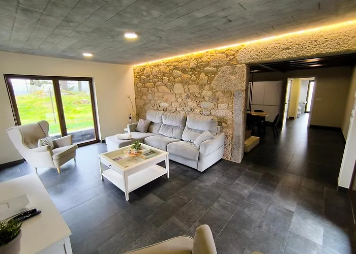 Appartamento A Casa De Costa